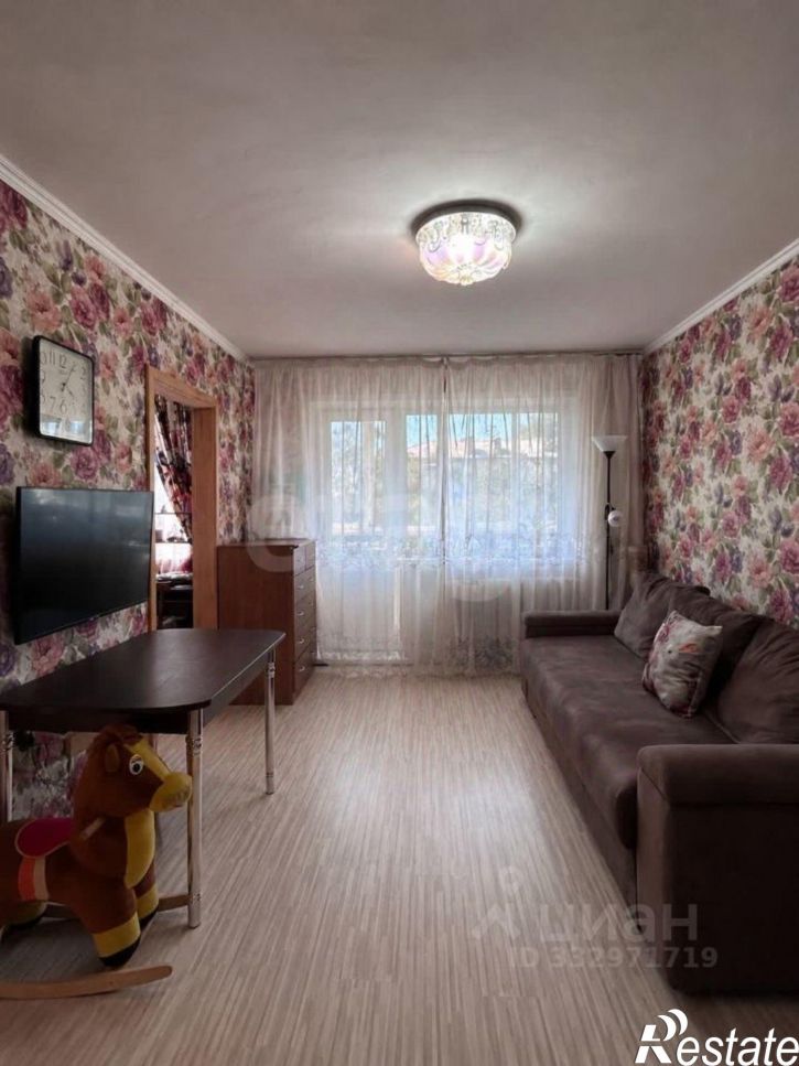 3-комн квартира ул Поленова, 14,  д. 14