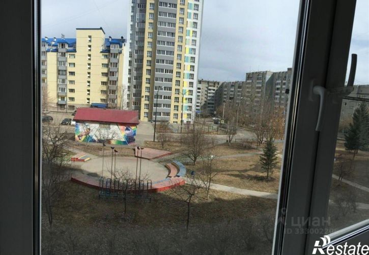 3-комн квартира микрорайон Радужный, 46