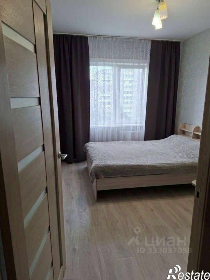 2-комн квартира микрорайон Университетский, 17