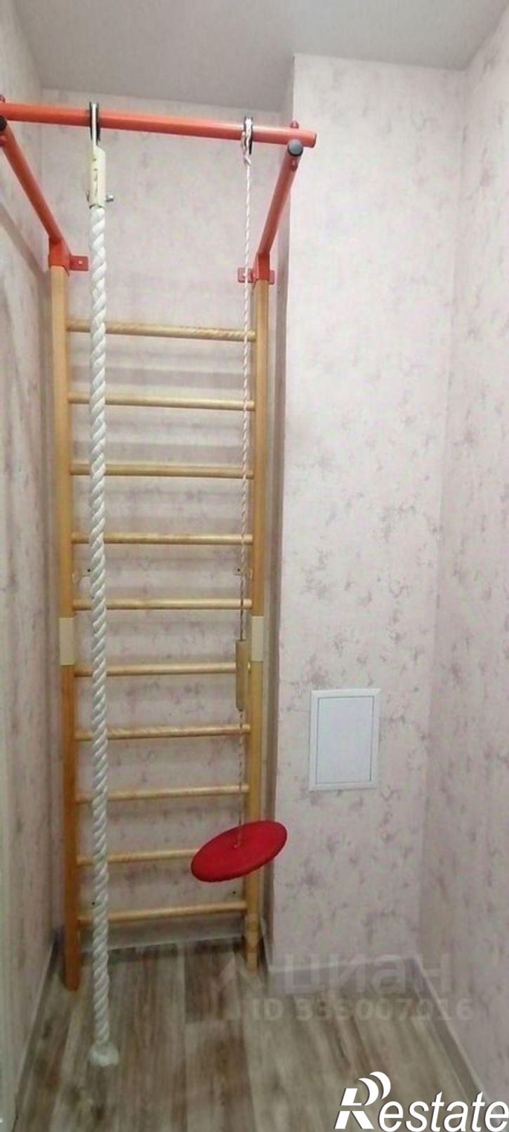 2-комн квартира пр-д Юрия Тена, 12,  д. 12