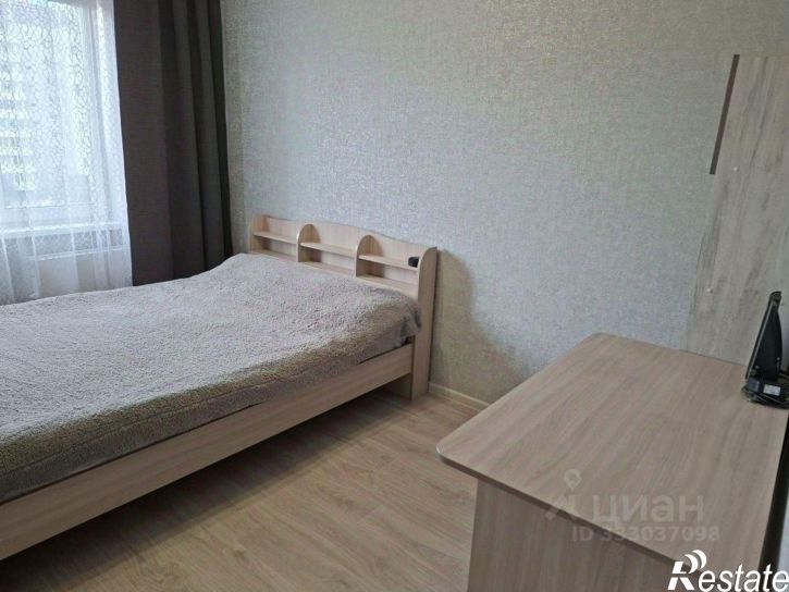 2-комн квартира микрорайон Университетский, 17