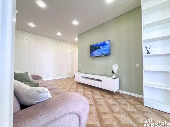 3-комн квартира ул Декабрьских Событий, 31,  д. 31