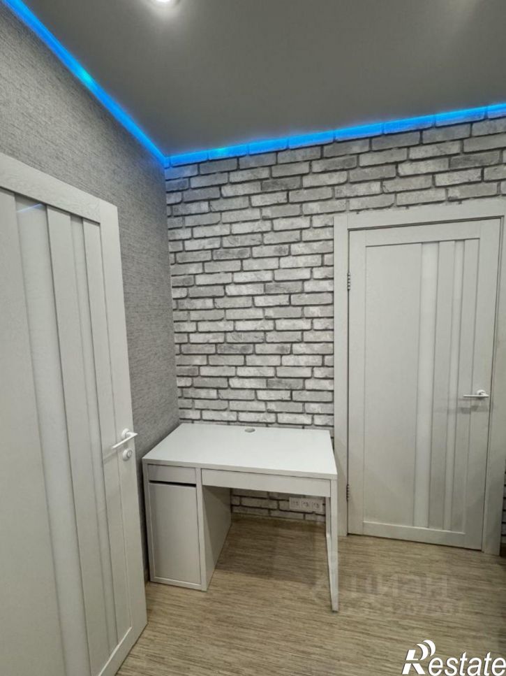 2-комн квартира пр-д Юрия Тена, 16,  д. 16