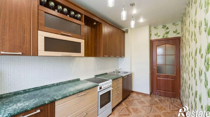 3-комн квартира микрорайон Университетский, 72