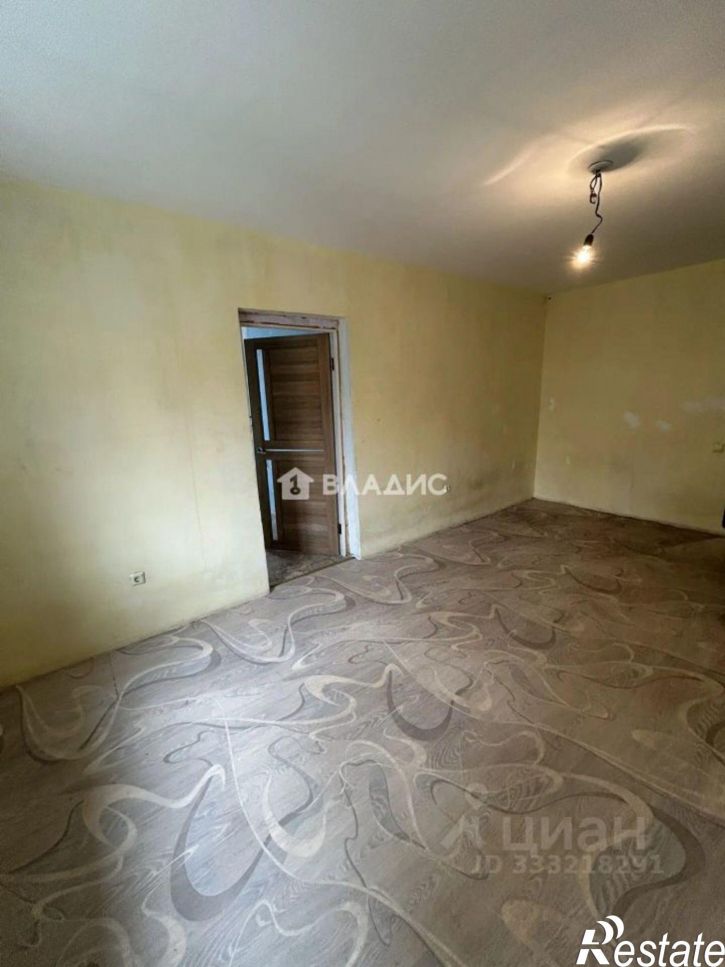 3-комн квартира ул Сурнова, 30/8,  д. 30/8