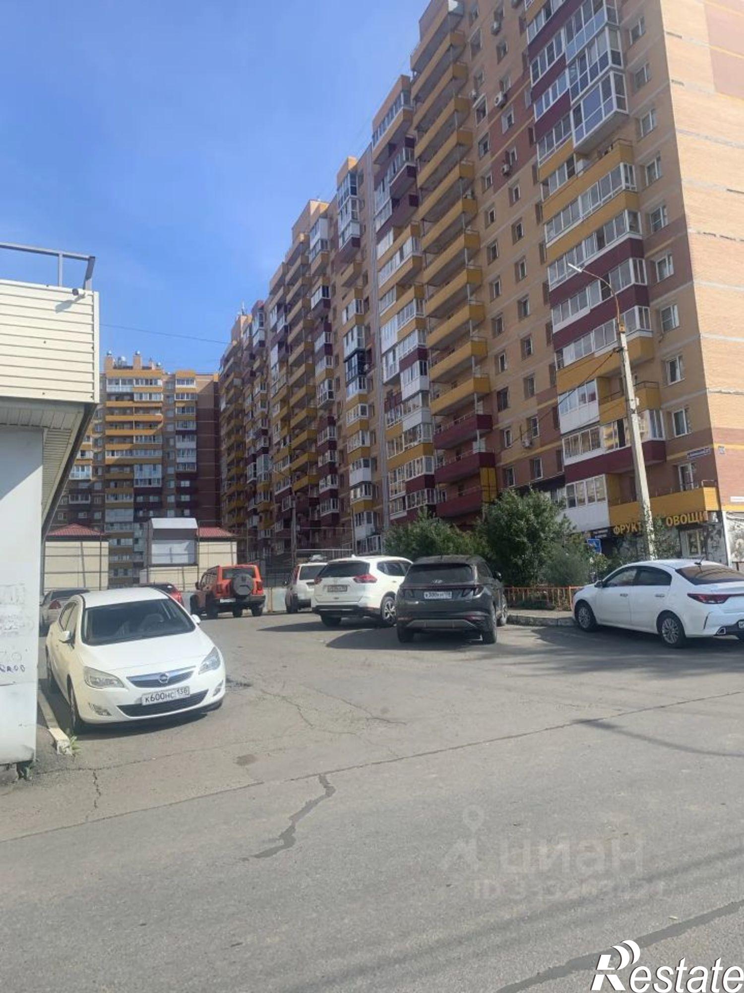 Купить гараж, место в паркинге за 1 850 000 рублей на ул Байкальская, 319