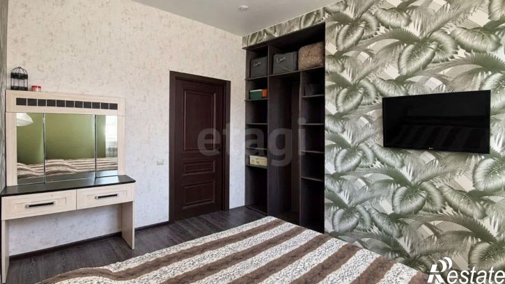 2-комн квартира ул Сергеева, 3 5,  д. 3 5,  к. 5