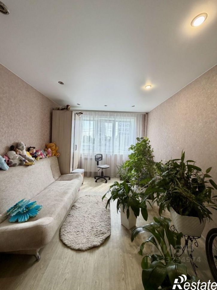 3-комн квартира ул Жукова, 2,  д. 2
