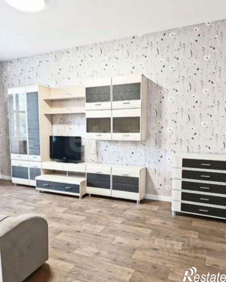 3-комн квартира ул Лапина, 16,  д. 16