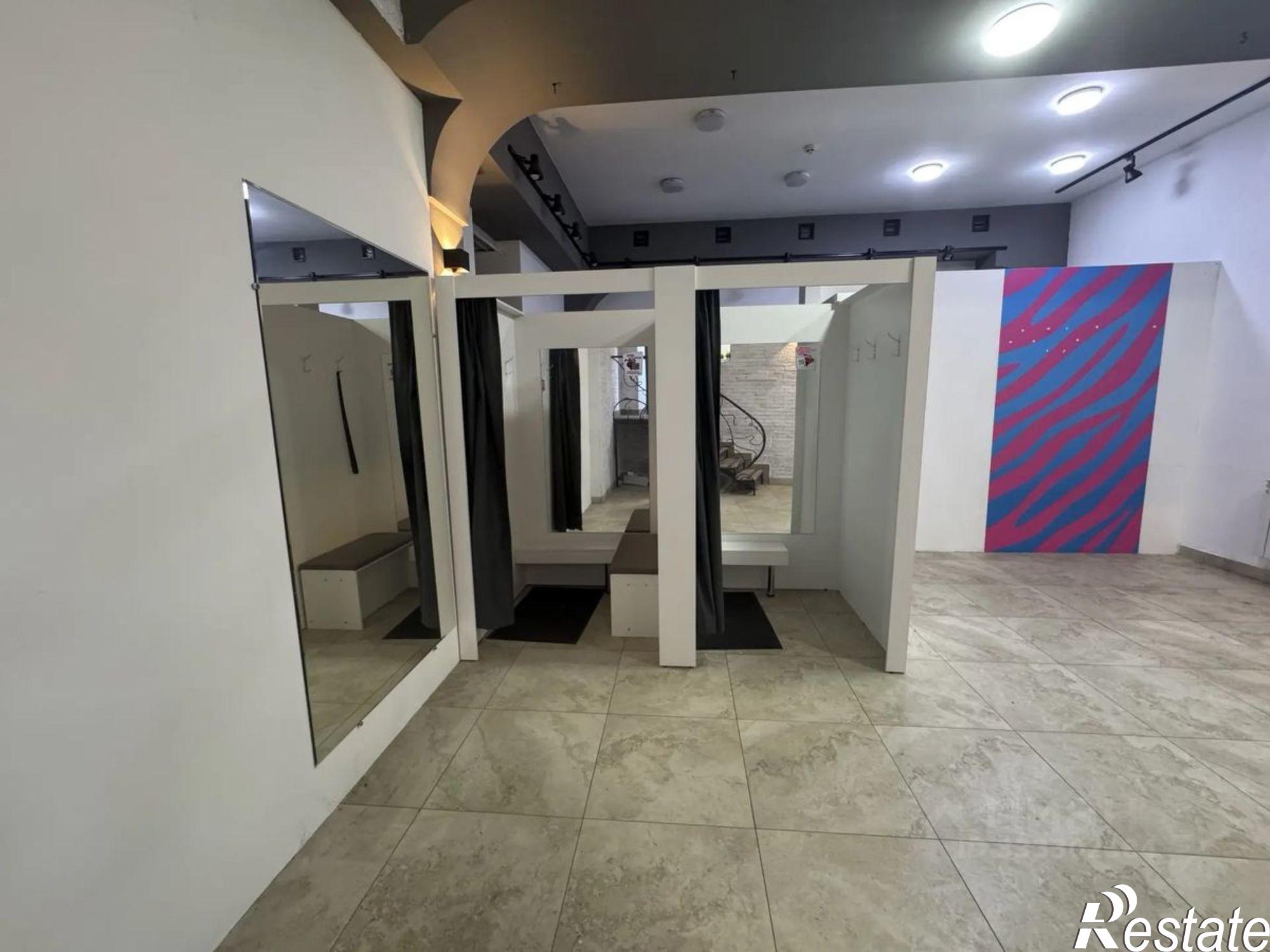 Сдать офис, помещение под офис за 65 003 рублей на ул Коммунаров, 16