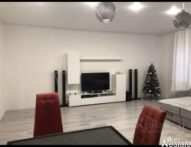 3-комн квартира ул Багратиона, 8,  д. 8