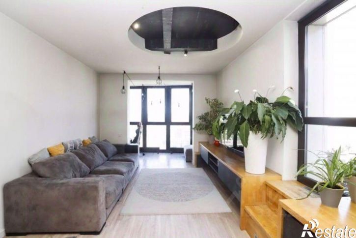 3-комн квартира ул Декабрьских Событий, 31,  д. 31