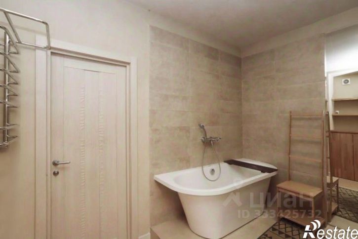 3-комн квартира ул Декабрьских Событий, 31,  д. 31