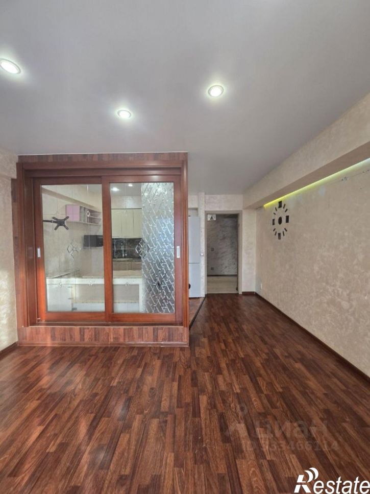 2-комн квартира ул Летописца Нита Романова, 15,  д. 15