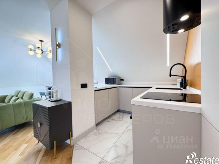 3-комн квартира ул Франк-Каменецкого, 8,  д. 8