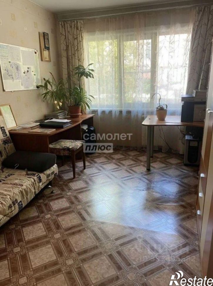 3-комн квартира ул Добролюбова, 1,  д. 1