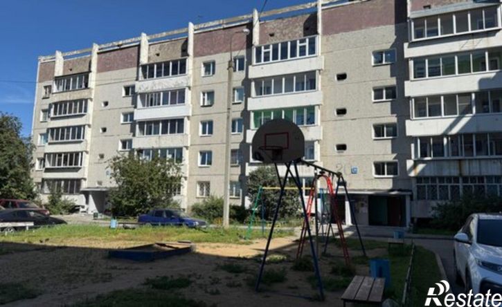 2-комн квартира микрорайон Университетский, 22