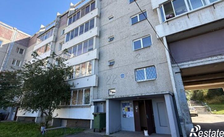 2-комн квартира микрорайон Университетский, 22