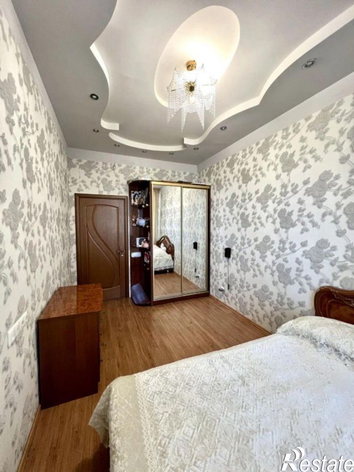 4-комн квартира ул Академическая, 56/4,  д. 56/4