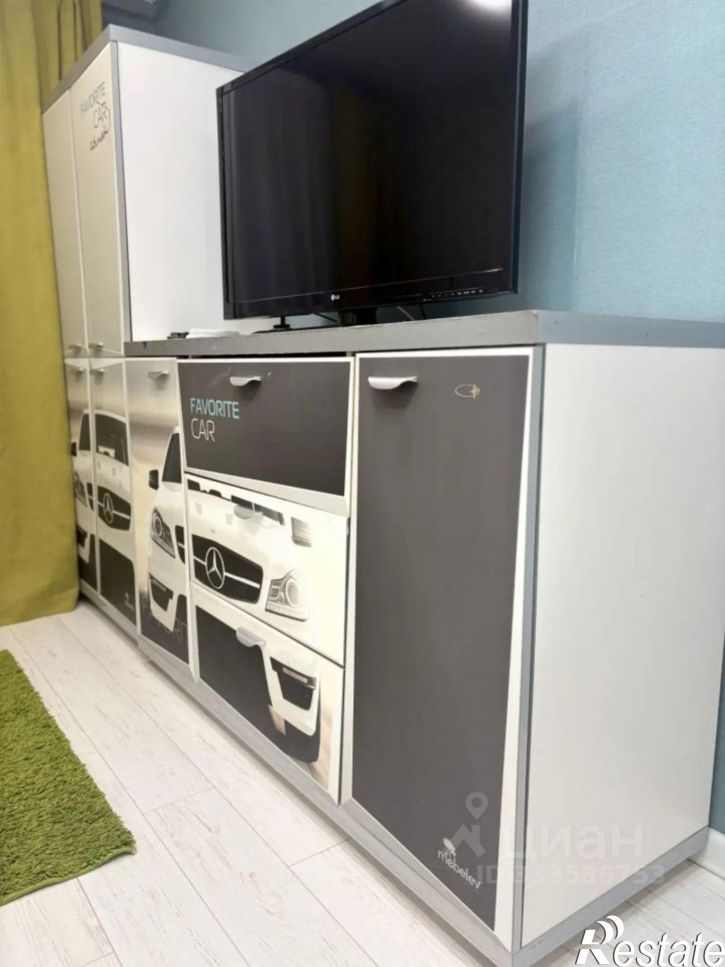 3-комн квартира ул Безбокова, 1,  д. 1