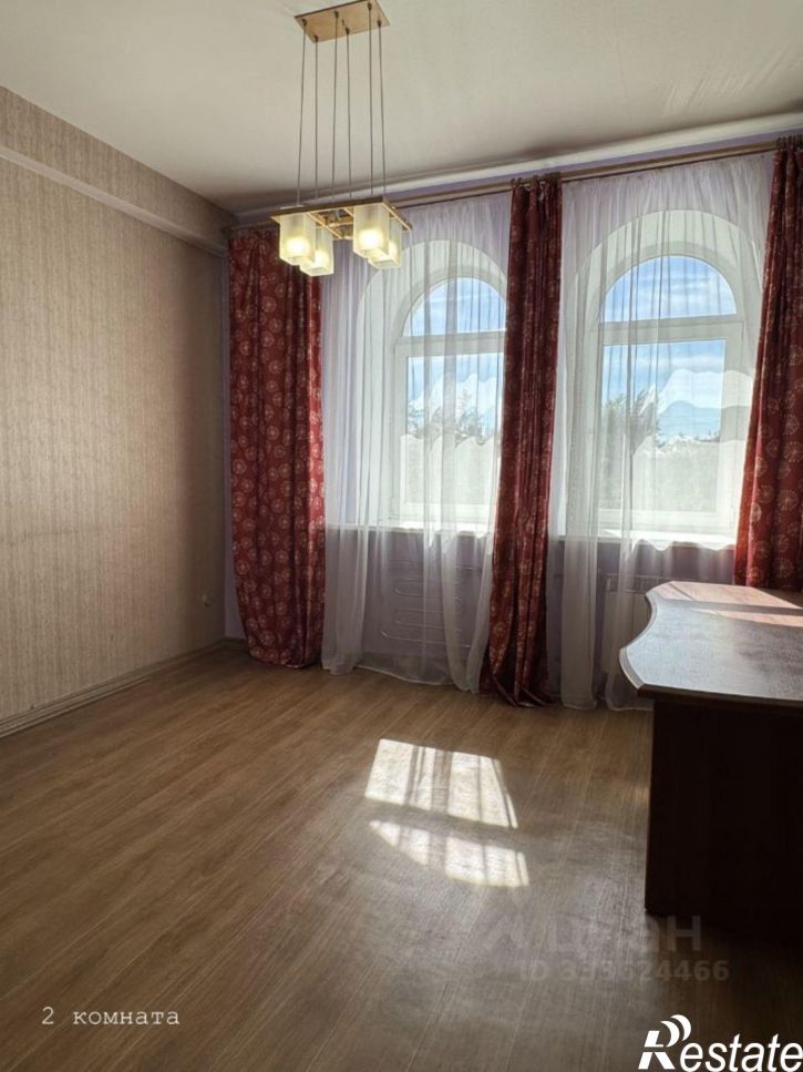 4-комн квартира улица Сибирских Партизан, 4,  д. 4
