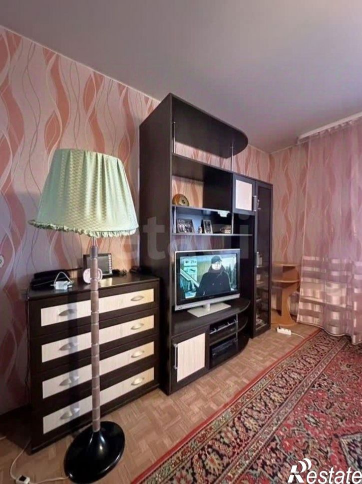 5-комн квартира улица Новокшонова, 62,  д. 62