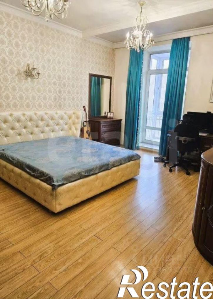 3-комн квартира Российская улица, 8,  д. 8