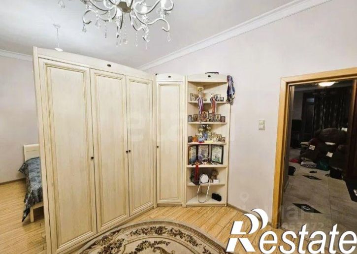 3-комн квартира Российская улица, 8,  д. 8