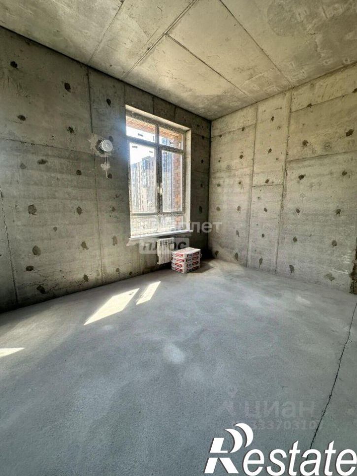 3-комн квартира улица Касьянова, 1,  д. 1