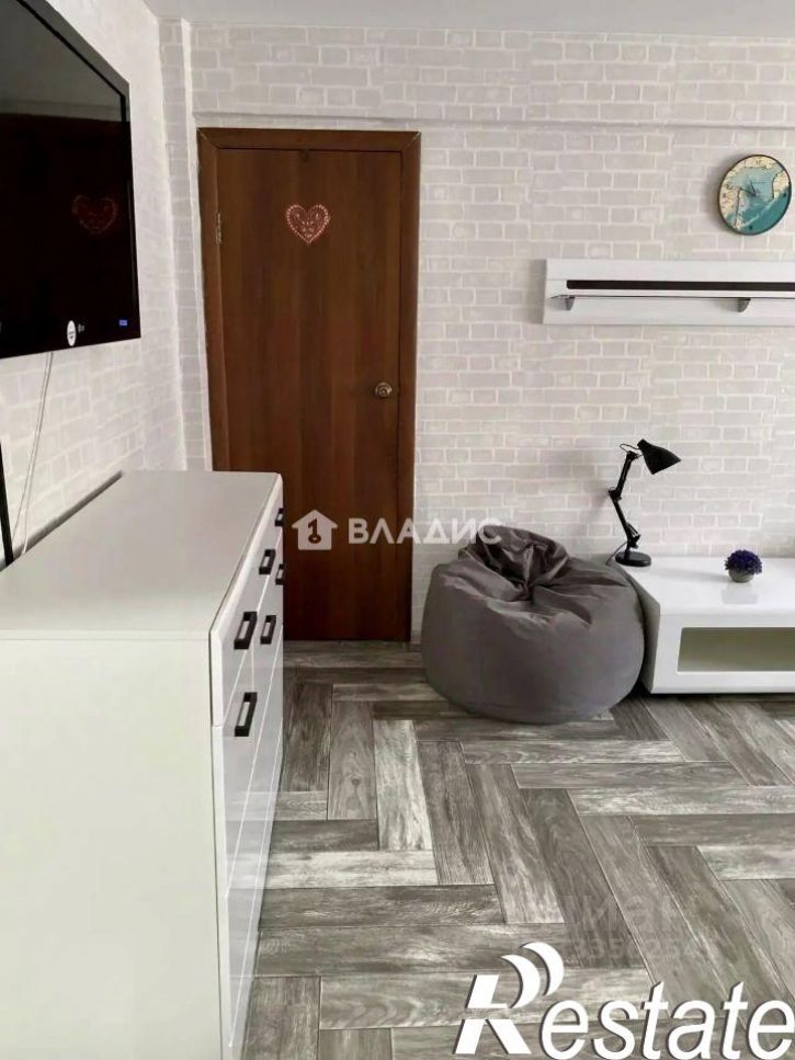 2-комн квартира улица Розы Люксембург, 221,  д. 221