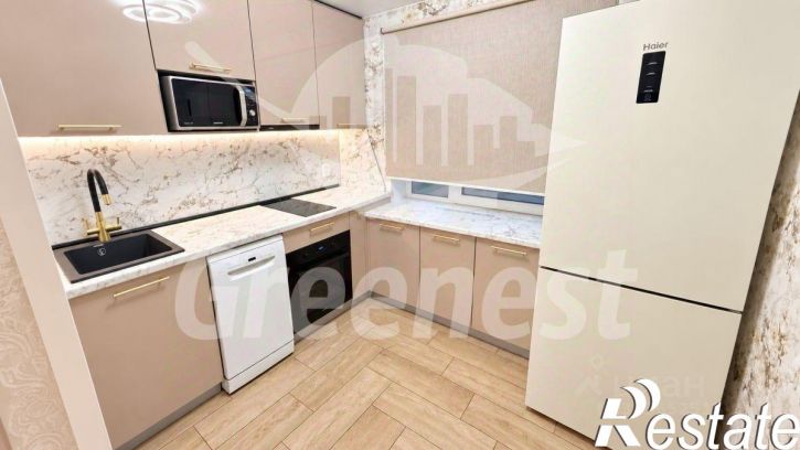 3-комн квартира улица Просвещения, 32,  д. 32