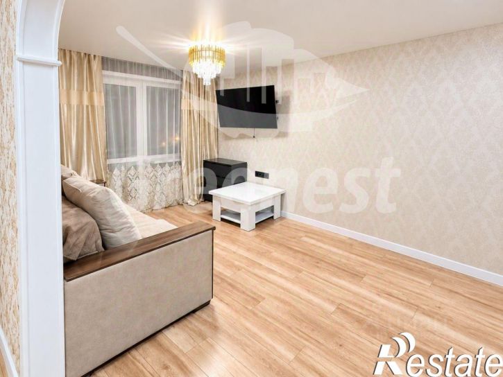 3-комн квартира улица Просвещения, 32,  д. 32