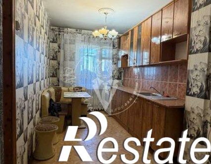 3-комн квартира микрорайон Первомайский, 23