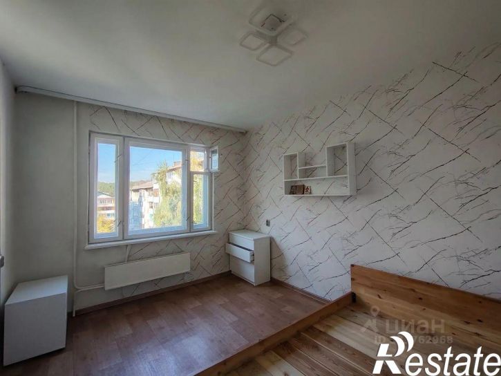 4-комн квартира Свердловский район