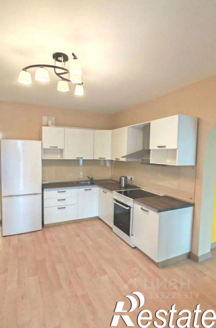 2-комн квартира улица Юрия Тена, 27,  д. 27