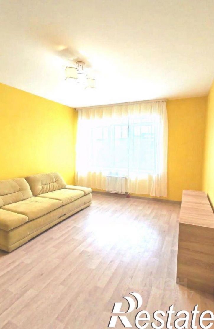 2-комн квартира улица Юрия Тена, 27,  д. 27