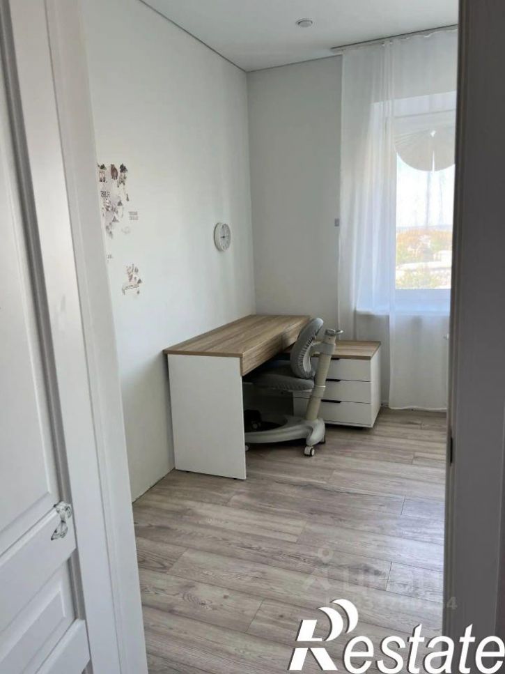 3-комн квартира улица Юрия Тена, 23,  д. 23