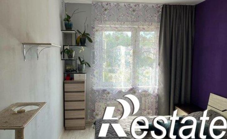 4-комн квартира микрорайон Университетский, 95