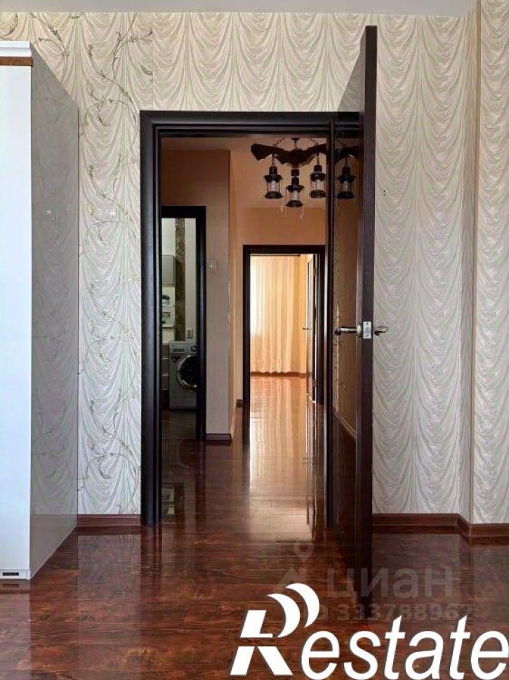 3-комн квартира Байкальская улица, 293/6,  д. 293/6