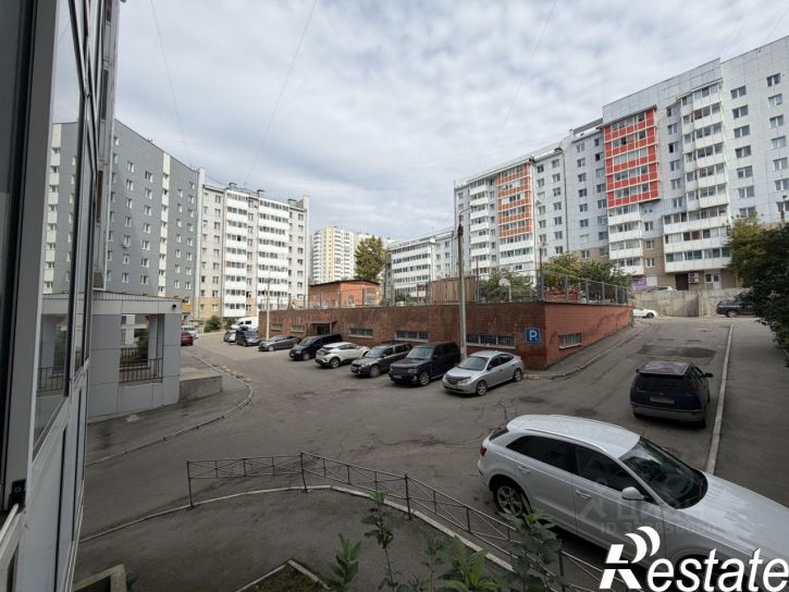 3-комн квартира улица Багратиона, 27/1,  д. 27/1