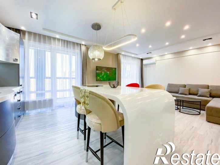 3-комн квартира 4-я Советская улица, 30,  д. 30