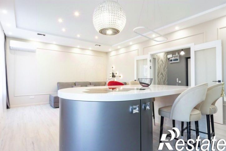 3-комн квартира 4-я Советская улица, 30,  д. 30