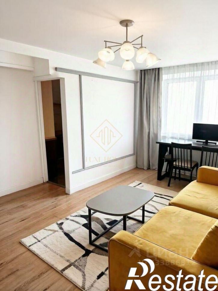 3-комн квартира улица Розы Люксембург, 13Б,  д. 13Б