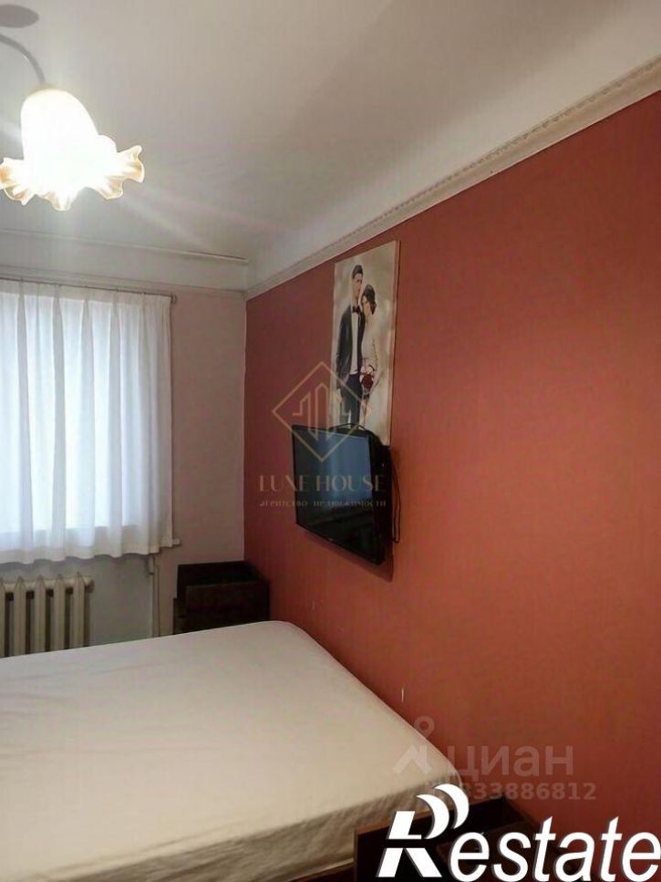 3-комн квартира улица Розы Люксембург, 13Б,  д. 13Б