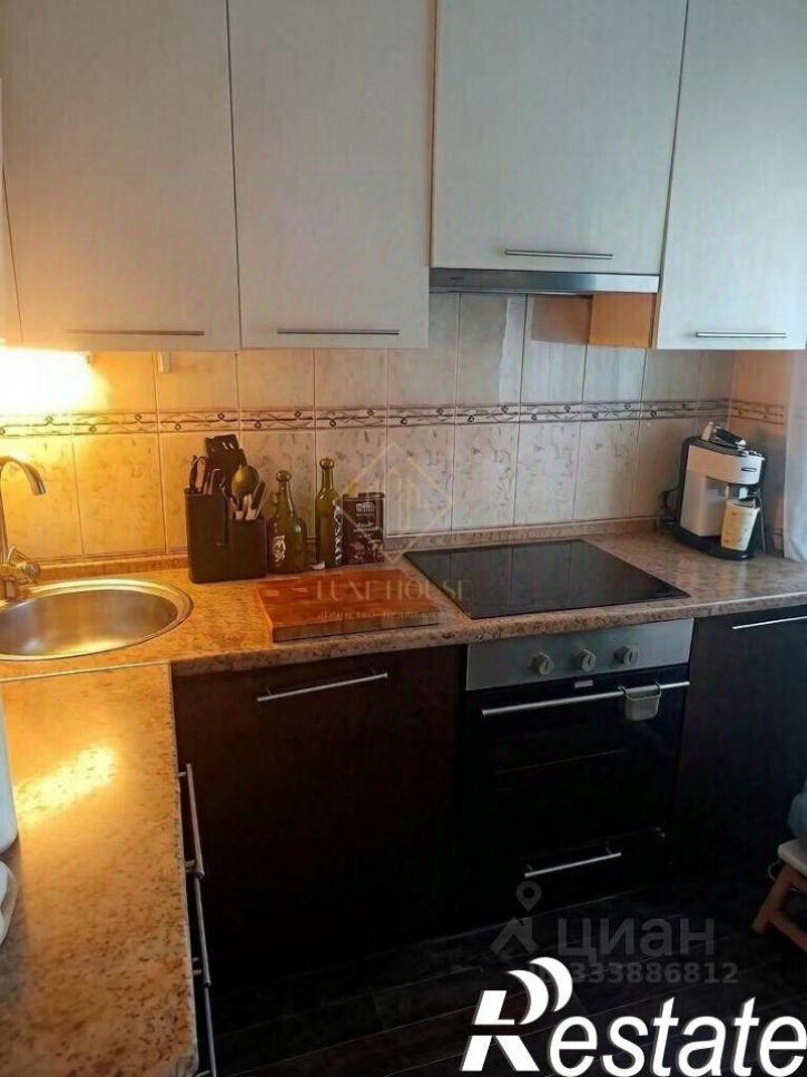 3-комн квартира улица Розы Люксембург, 13Б,  д. 13Б