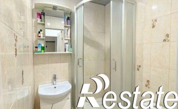 2-комн квартира микрорайон Университетский, 77А