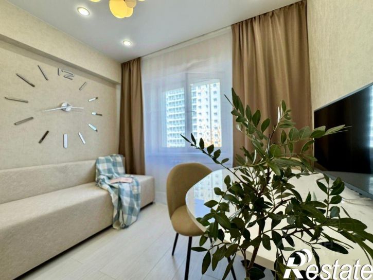 2-комн квартира улица Варламова, 104,  д. 104