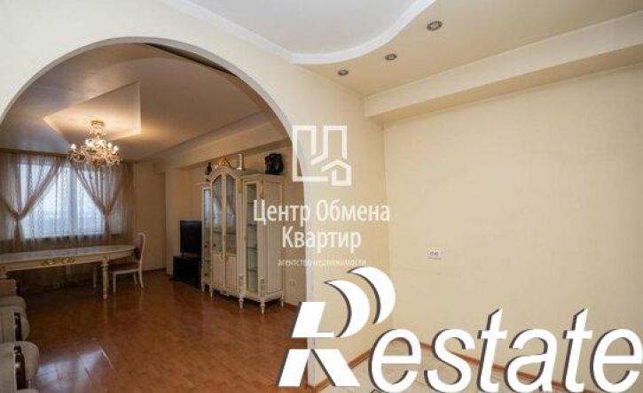 3-комн квартира Карпинская улица, 111,  д. 111