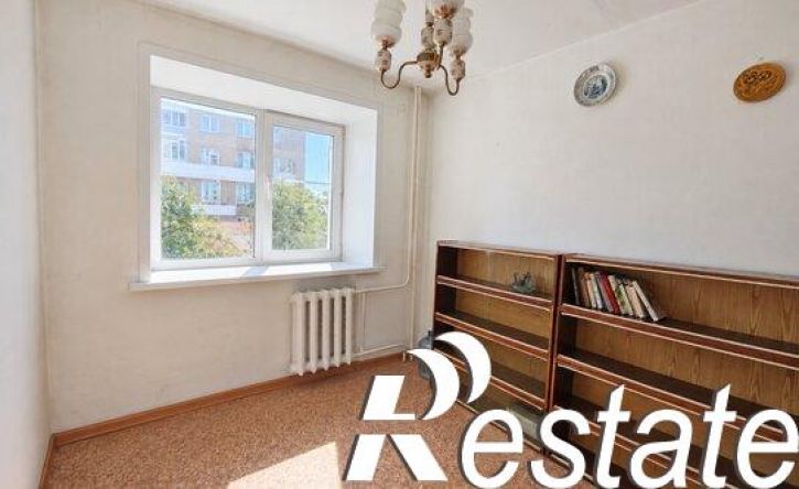 4-комн квартира улица Пискунова, 100,  д. 100