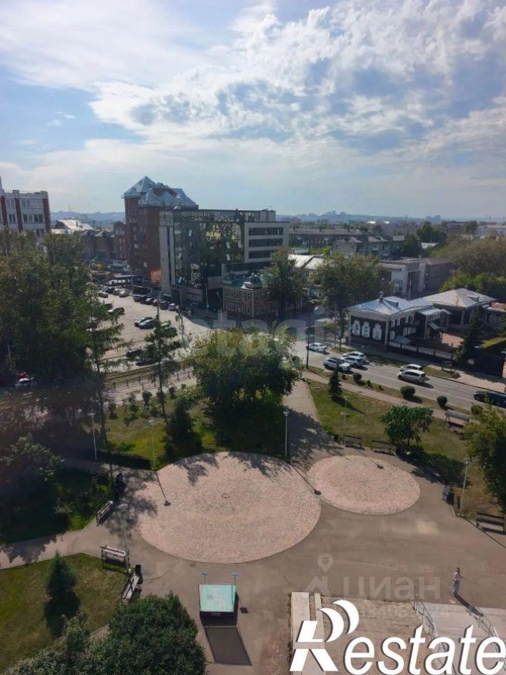 3-комн квартира улица Декабрьских Событий, 85,  д. 85